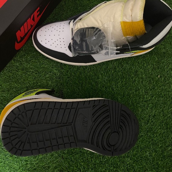 Air Jordan 1 volt gold - Picture 3 of 6